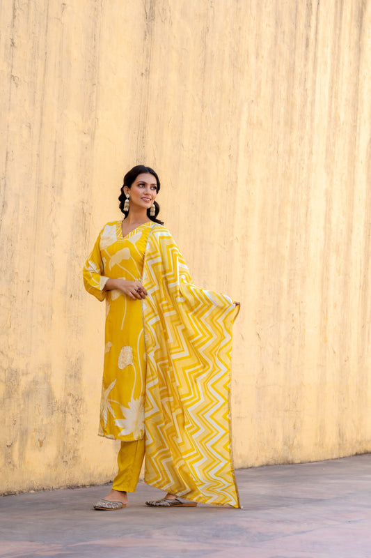 Coral Elegance Polka Dot Kurta Set